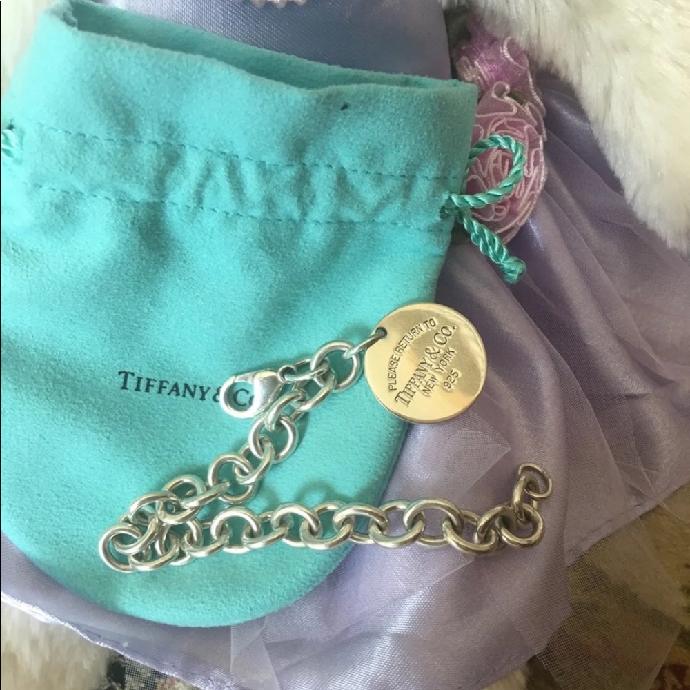 Please return to Tiffany & CO. Bracelet